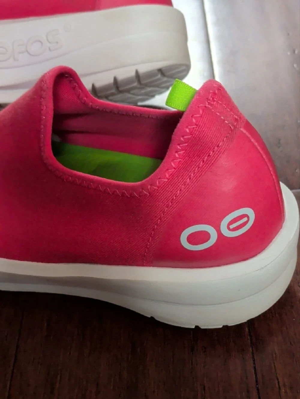 OOFOS Women's Slip-On Sneakers in Bright Pink with White Sole - Picture 2 of 14